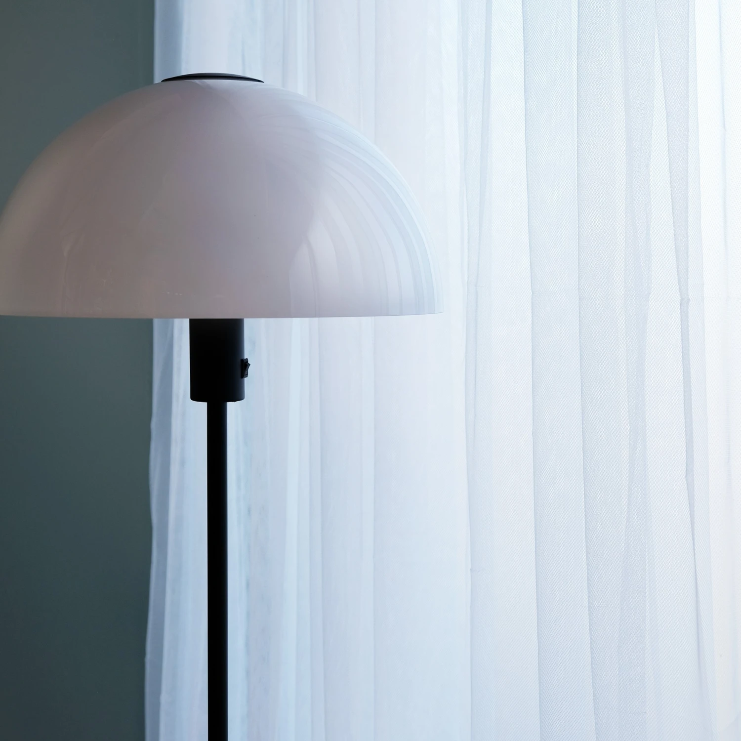 Dyberg Larsen Jazz Floor Lamp Opal 5 Dyberg Larsen Jazz Floor Lamp Opal - Image 3