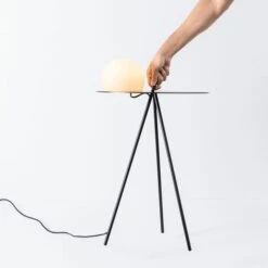 Estiluz Circ Floor Lamp Black -Teddyssmith shop Estiluz Circ Bordlampe M 3725 Miljoe06 p