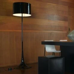 Flos Spun Light F Floor Lamp White -Teddyssmith shop Flos Spun Light F Gulvlampe Miljoe1 min p