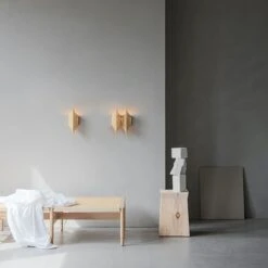 LYFA GOTHIC Wall Lamp II Brass -Teddyssmith shop LYFA GOTHIC Vaeglampe i messing I og II miljoe p