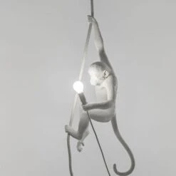 Seletti Monkey With Rope Ceiling Light White 14 Seletti Monkey With Rope Ceiling Light White -Teddyssmith shop Seletti Monkey With Rope Loftlampe Hvid3 p