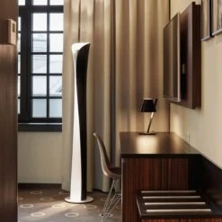 Artemide La Petite Black Table Lamp -Teddyssmith shop artemide lapetite black bordlampe2 p