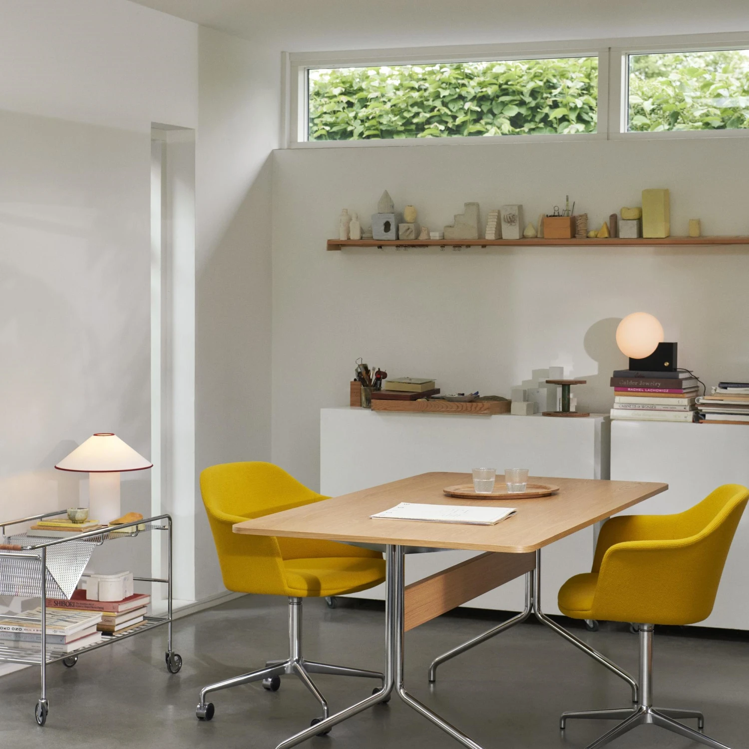 &Tradition Colette ATD6 Table Lamp White/Merlot 11 &Tradition Colette ATD6 Table Lamp White/Merlot - Image 9