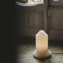 Santa & Cole Babel Table Lamp White -Teddyssmith shop babel pedrera salvalopez 2019 1 p