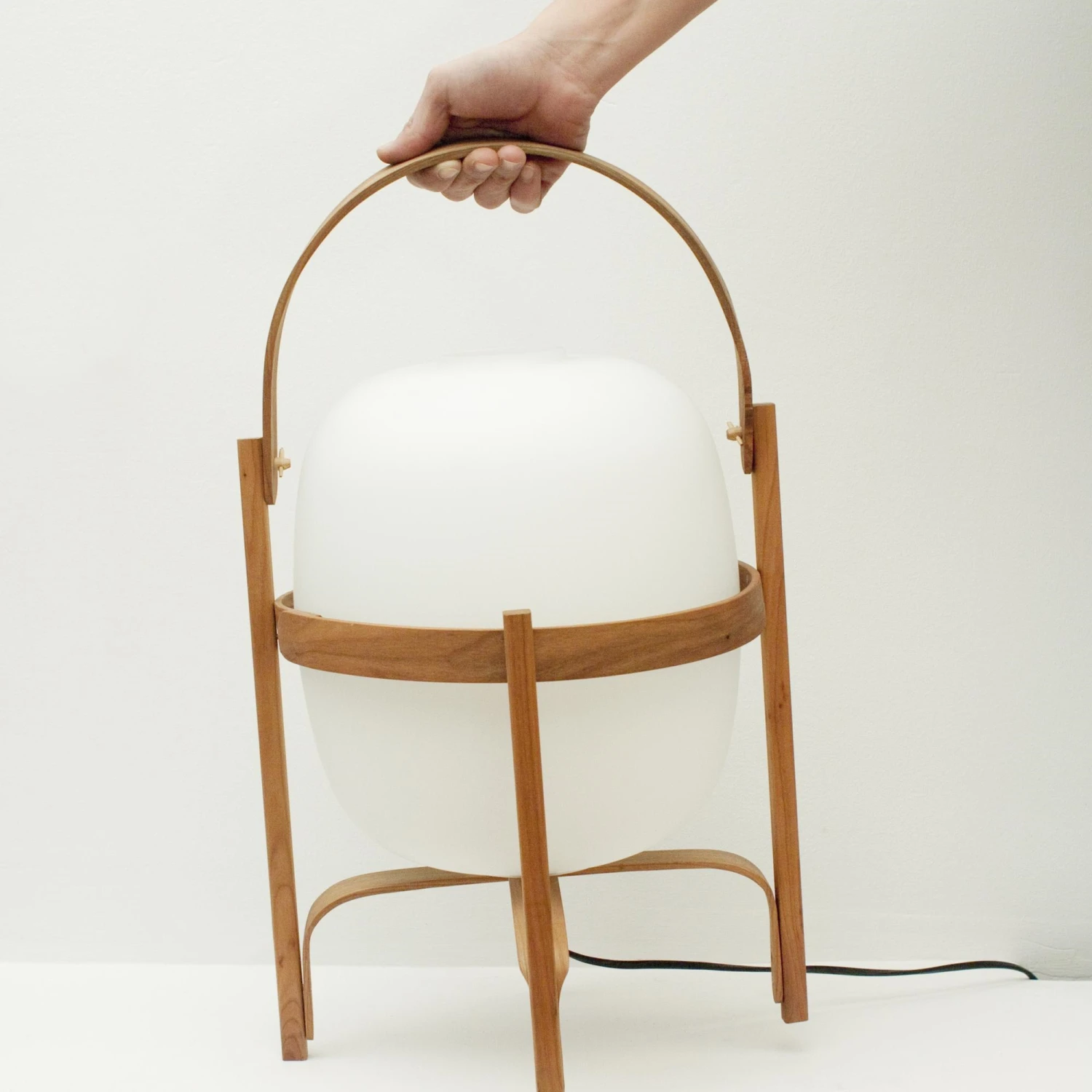 Santa & Cole Cesta Table Lamp White 7 Santa & Cole Cesta Table Lamp White - Image 5