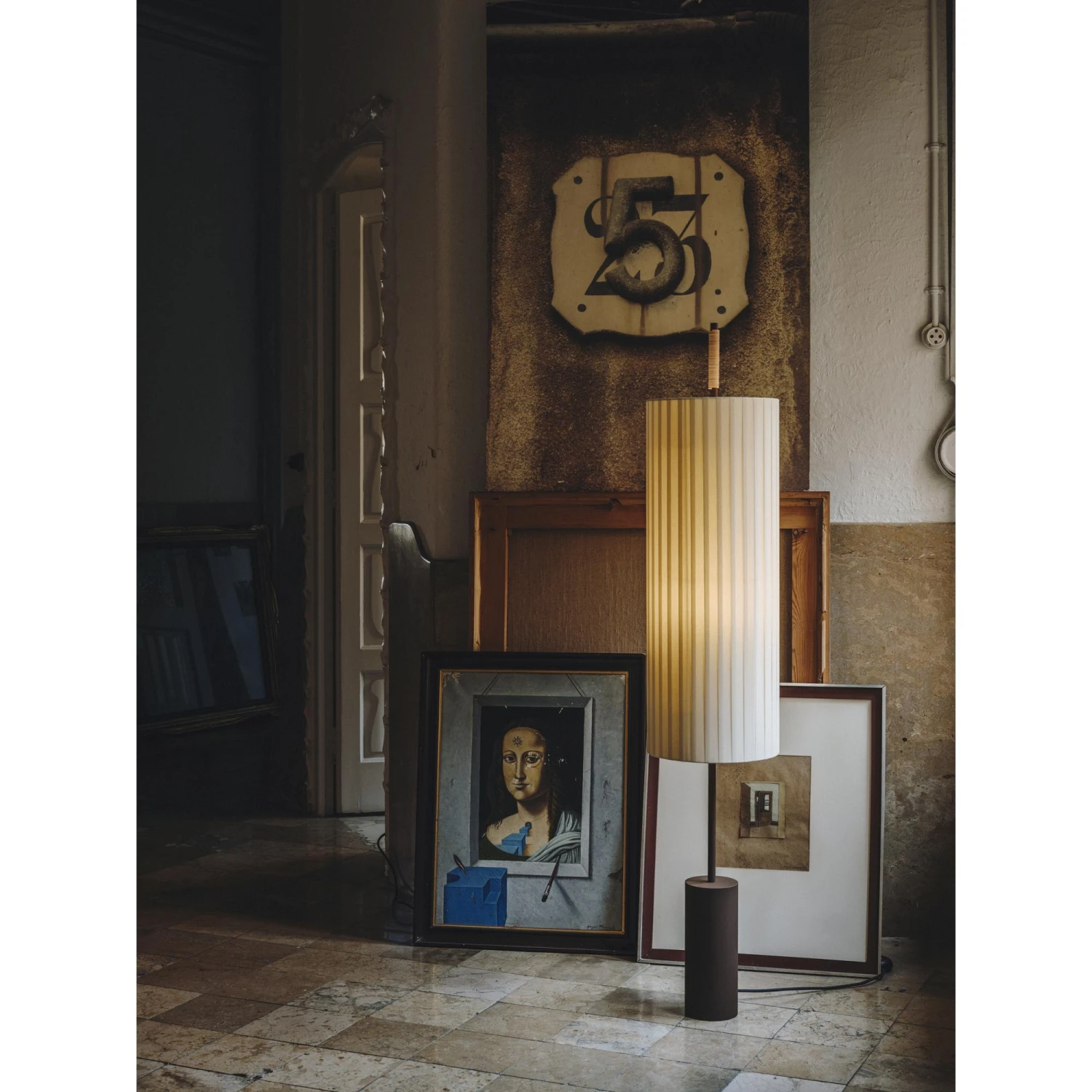 Santa & Cole Dórica Floor Lamp 7 Santa & Cole Dórica Floor Lamp - Image 5