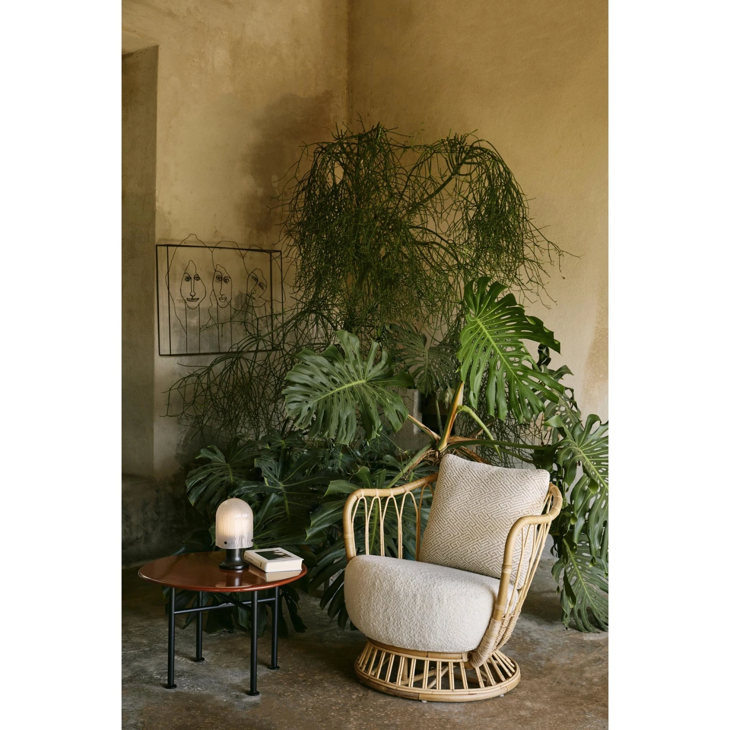 Gubi Seine Portable Table Lamp Burnished Brass/ White 10 Gubi Seine Portable Table Lamp Burnished Brass/ White - Image 8