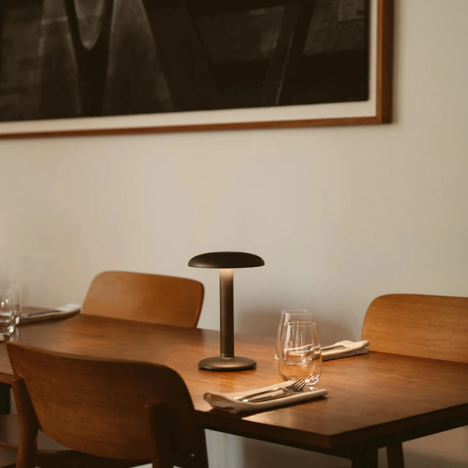 Flos Gustave Transportable Table Lamp Green 2700K 5 Flos Gustave Transportable Table Lamp Green 2700K - Image 3