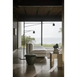 Karakter Awkward Light Floor Lamp Black 8 Karakter Awkward Light Floor Lamp Black -Teddyssmith shop karakter gblounge awkwardfloorlamp triangle bon lifestyle p