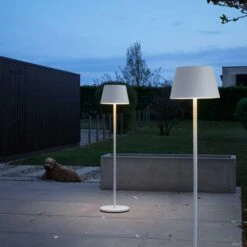 Loom Design Modi Floor Lamp White -Teddyssmith shop modi floor gulvlamper hvide loom design 7 p