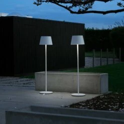 Loom Design Modi Floor Lamp White -Teddyssmith shop modi floor gulvlamper hvide loom design p