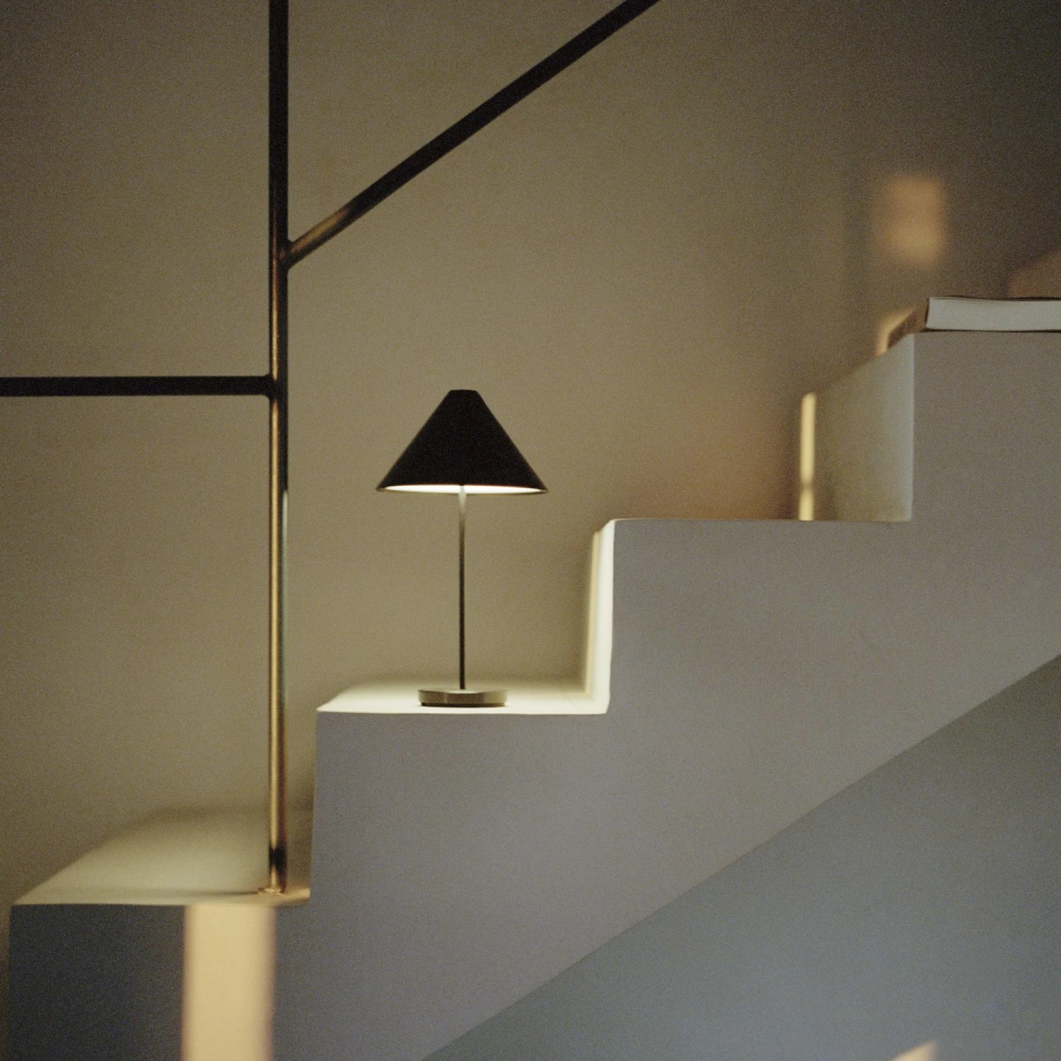 New Works Brolly Portable Lamp Black 7 New Works Brolly Portable Lamp Black - Image 5