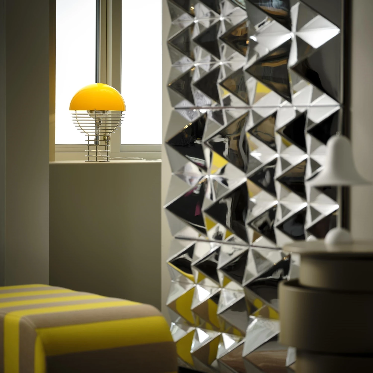 Verpan Wire Table Lamp Ø30 Chrome/ Yellow 6 Verpan Wire Table Lamp Ø30 Chrome/ Yellow - Image 4